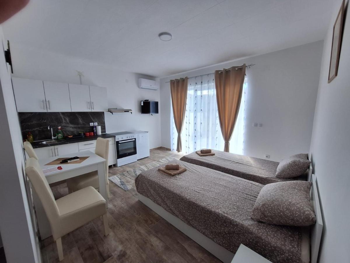 Apartmani Koki Kladovo Zewnętrze zdjęcie