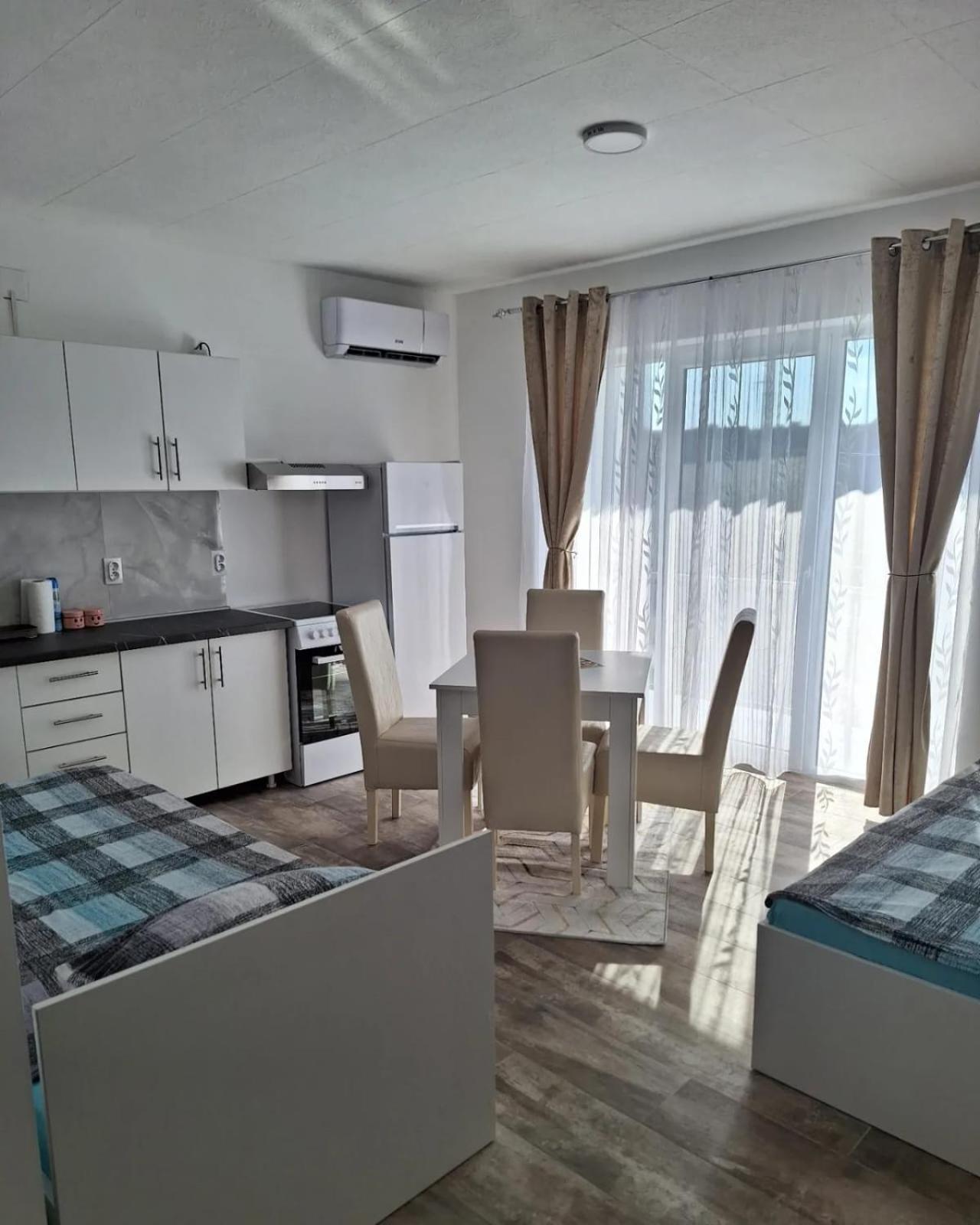 Apartmani Koki Kladovo Zewnętrze zdjęcie